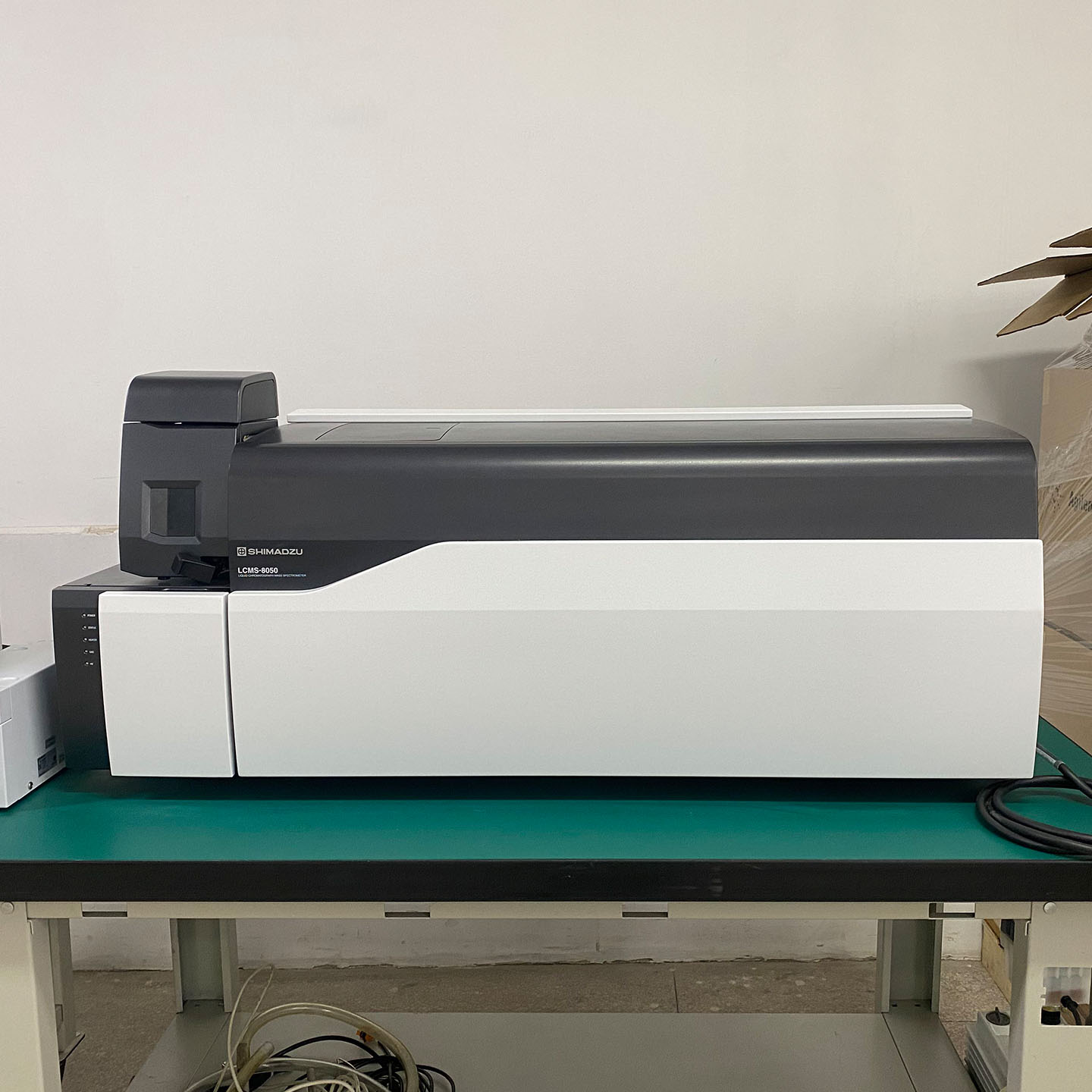 二手 Shimadzu LCMS-8050 三重四极杆液质联用仪 整机实拍 二手 Shimadzu LCMS-8050 三重四极杆液质联用仪 整机实拍