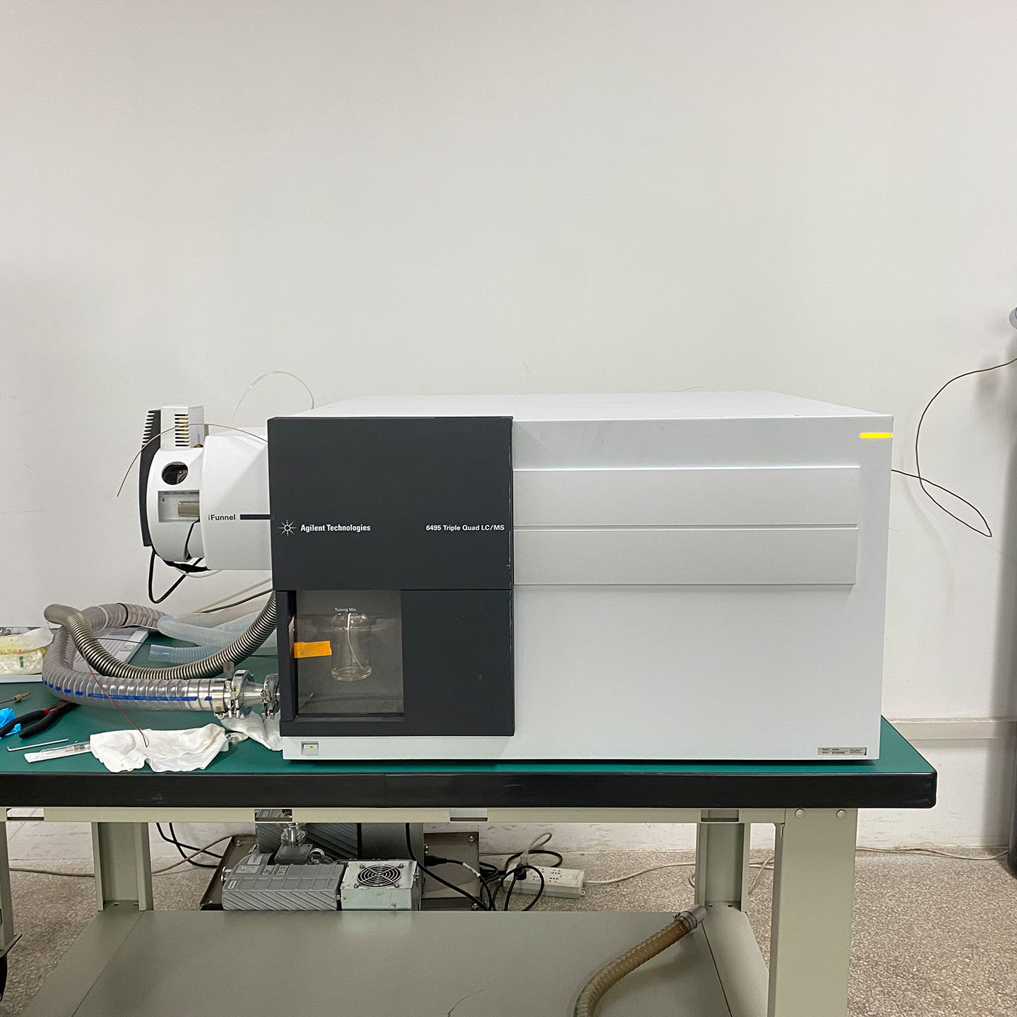 二手 Agilent 6495 LC-MS/MS 液质联用仪 整机实拍 二手 Agilent 6495 LC-MS/MS 液质联用仪 整机实拍